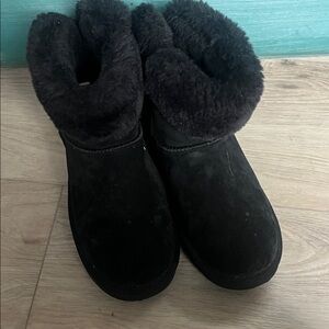 Black suede boots 6